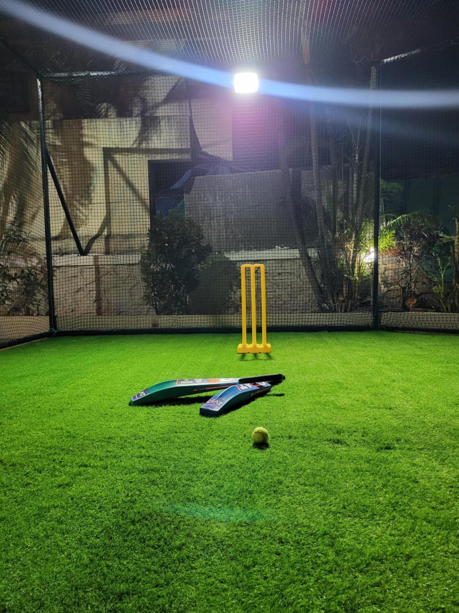The Perfect Stays Para Disco Big Pool Cricket Turf Villa Lonavla Zewnętrze zdjęcie